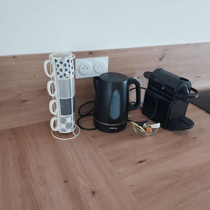 Bel Appartement F2 Hyper Centre Refait A Neuf クタンス エクステリア 写真